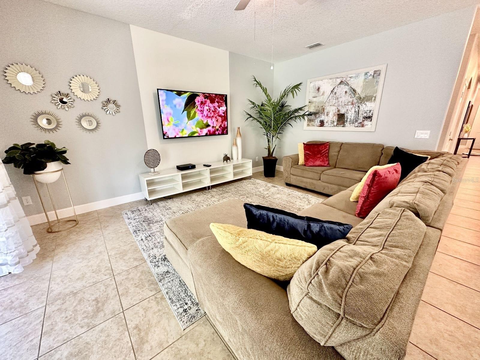 8848 Candy Palm Rd Property Photo 4