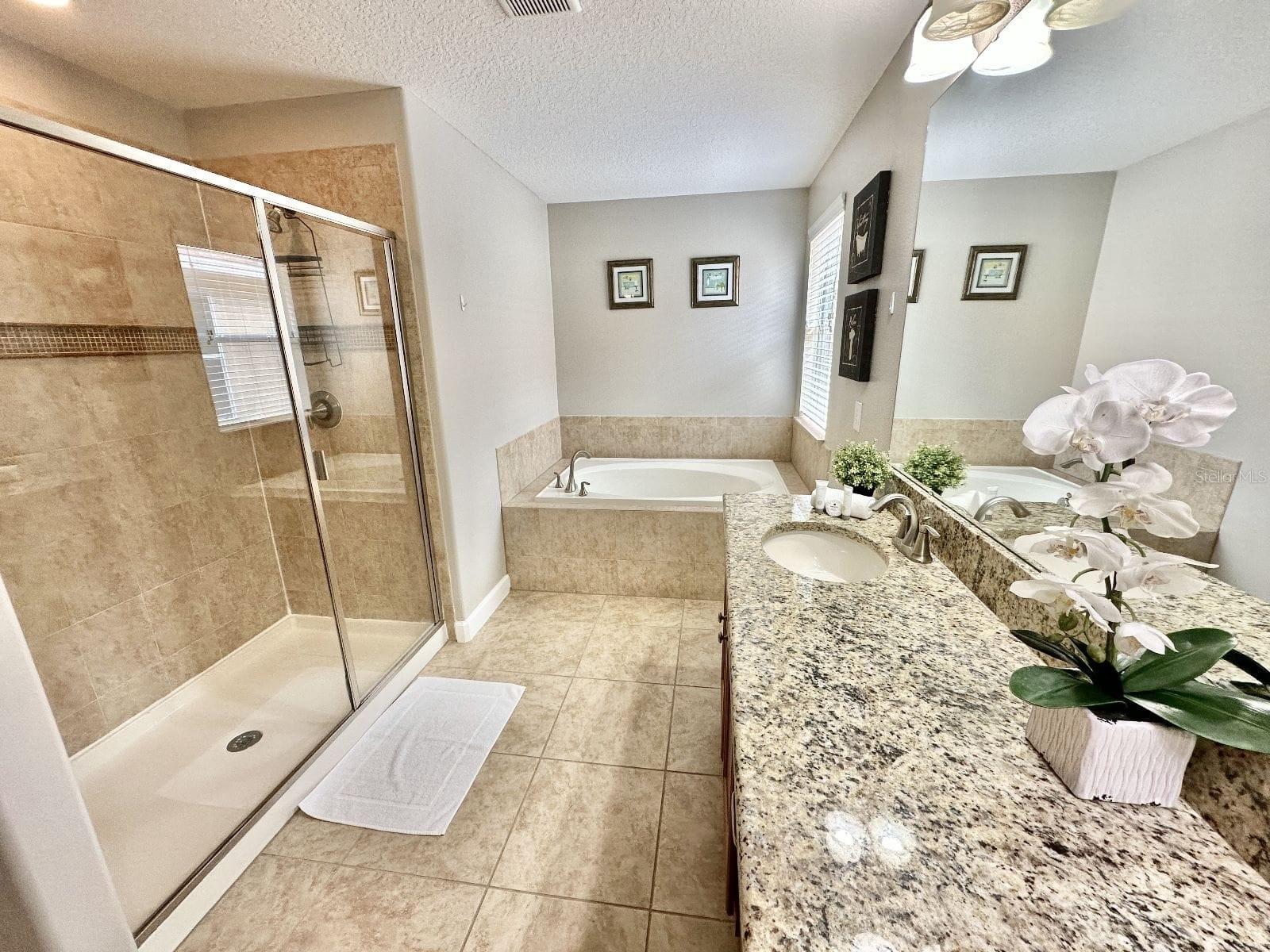 8848 Candy Palm Rd Property Photo 9