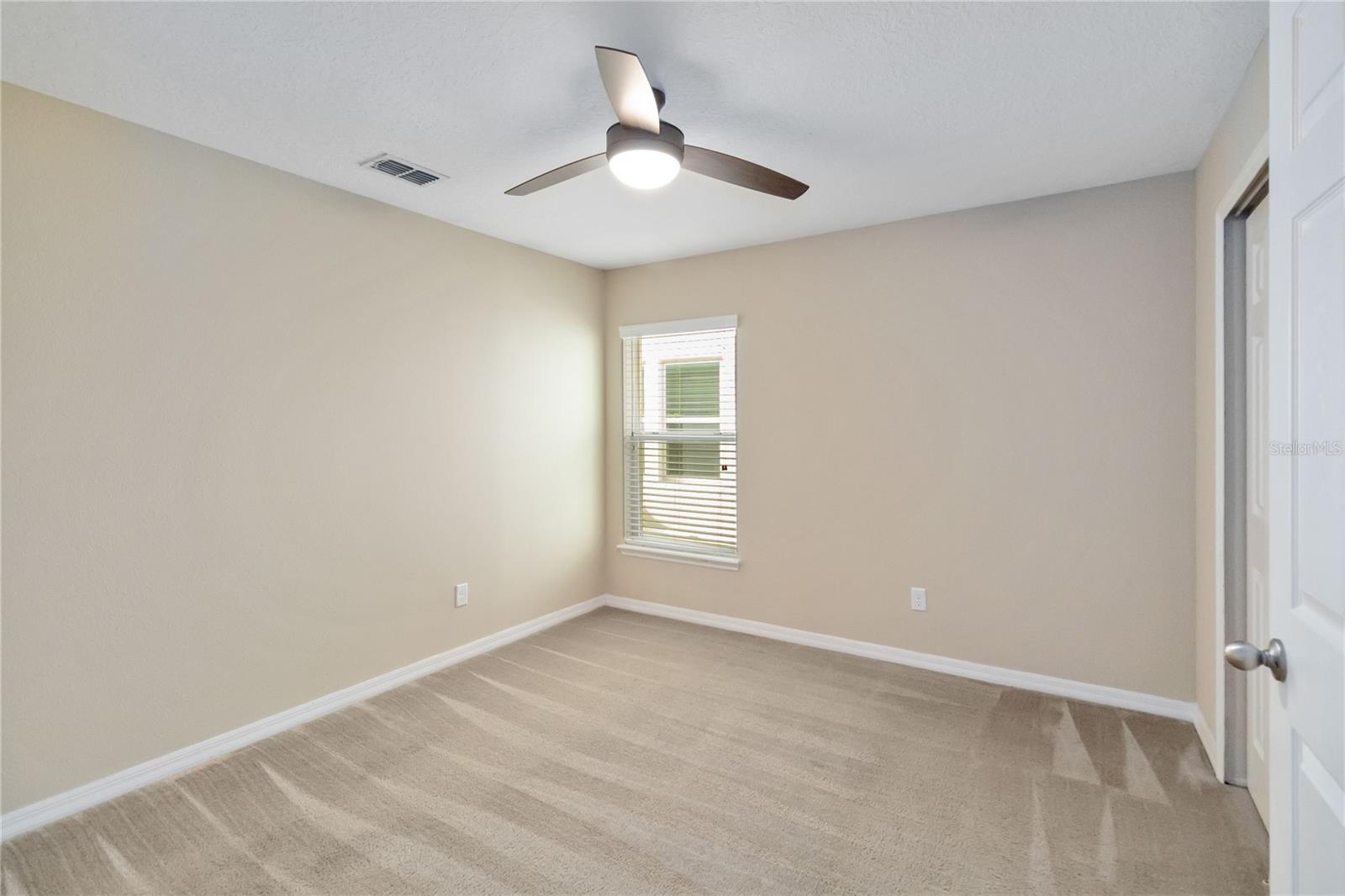 1130 Wycliffe Way Property Photo 14