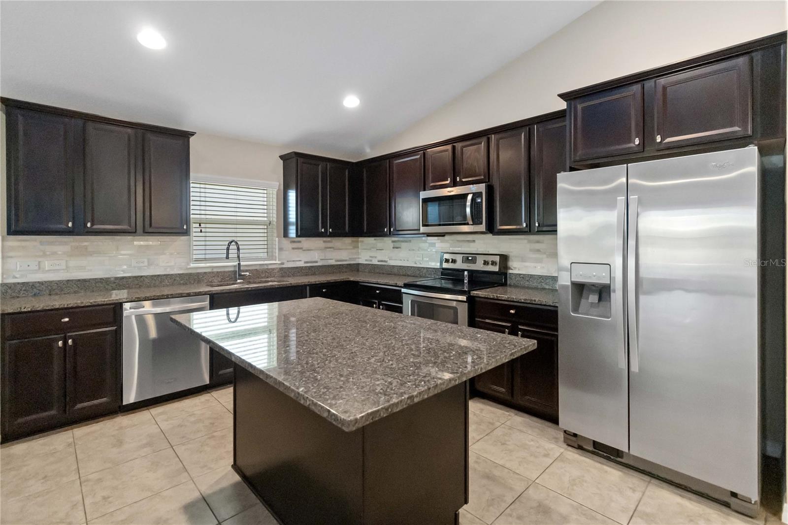 1130 Wycliffe Way Property Photo 16