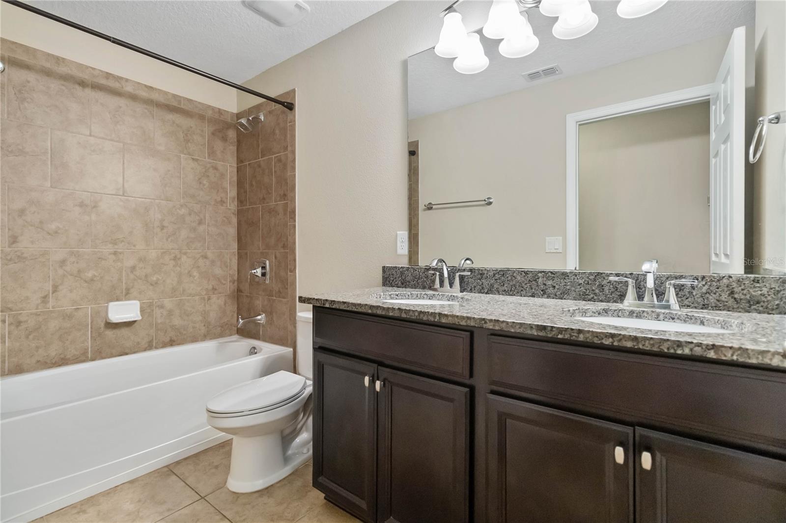 1130 Wycliffe Way Property Photo 21