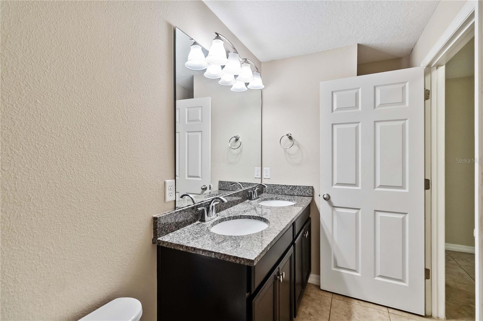 1130 Wycliffe Way Property Photo 22
