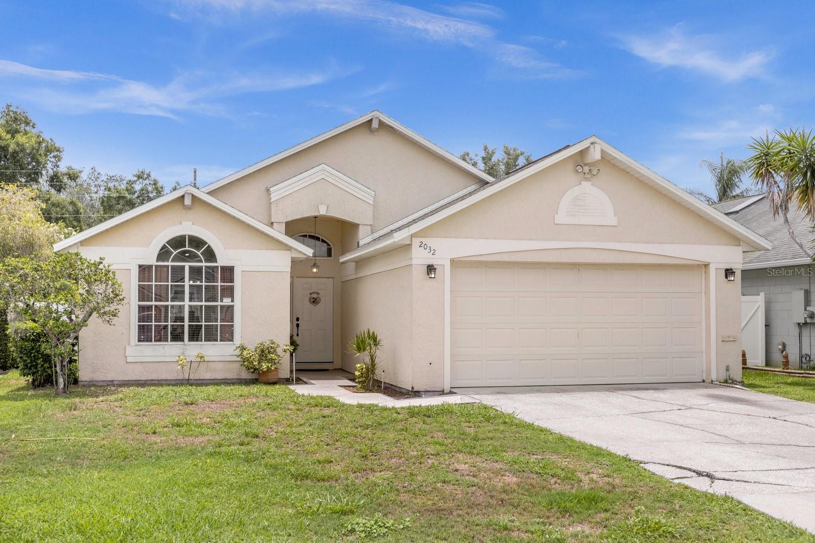 2032 Grasmere Dr Property Photo 1