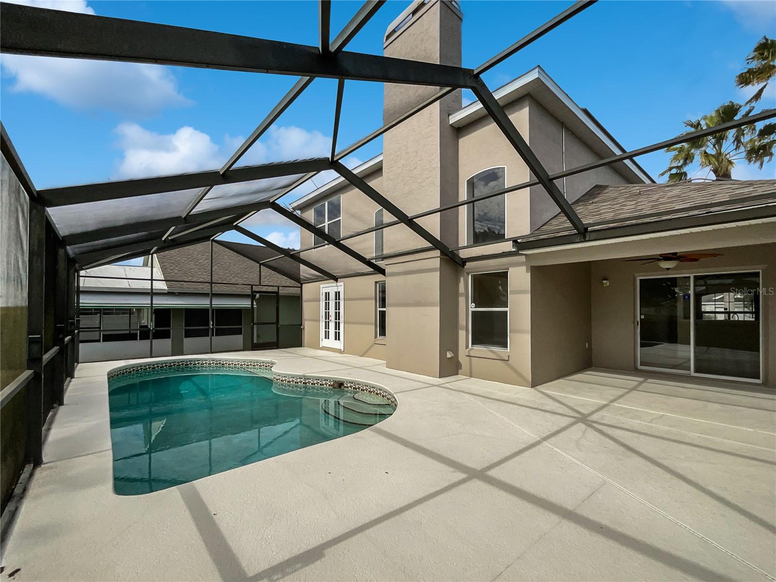 340 Troon Cir Property Photo 8