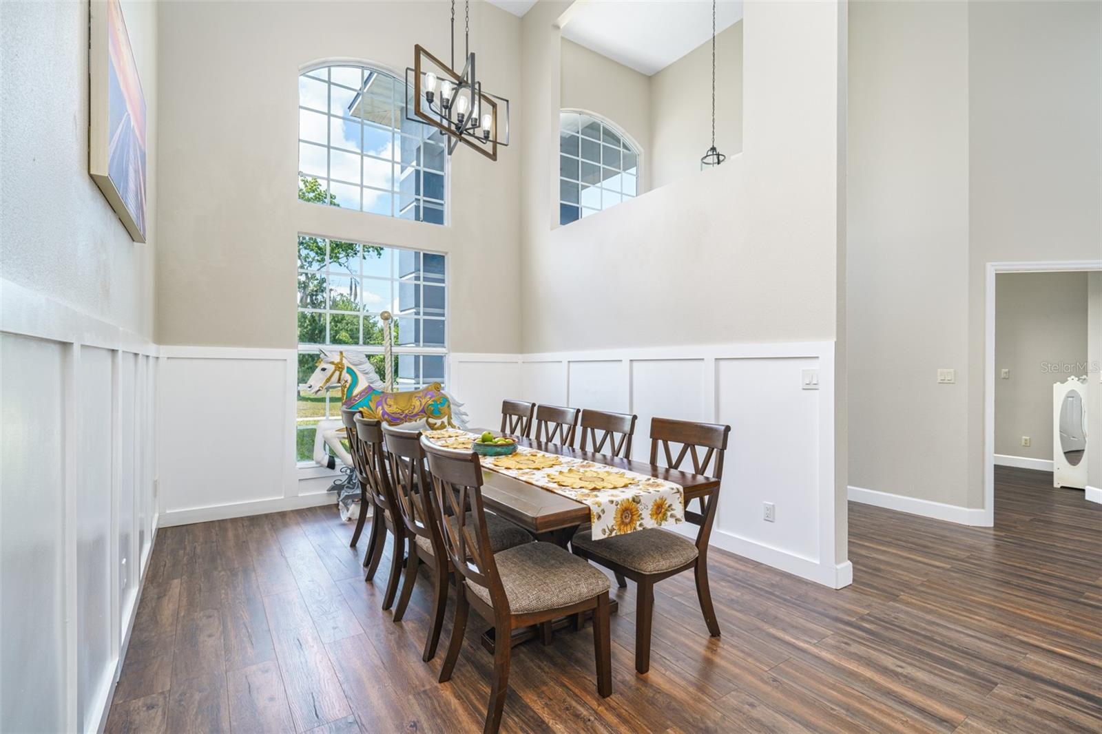 18505 Starry St Property Photo 3