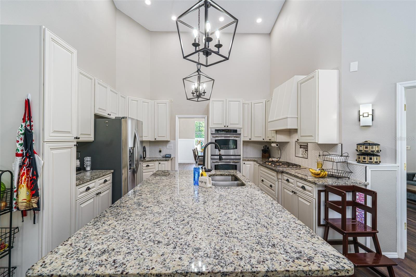 18505 Starry St Property Photo 8