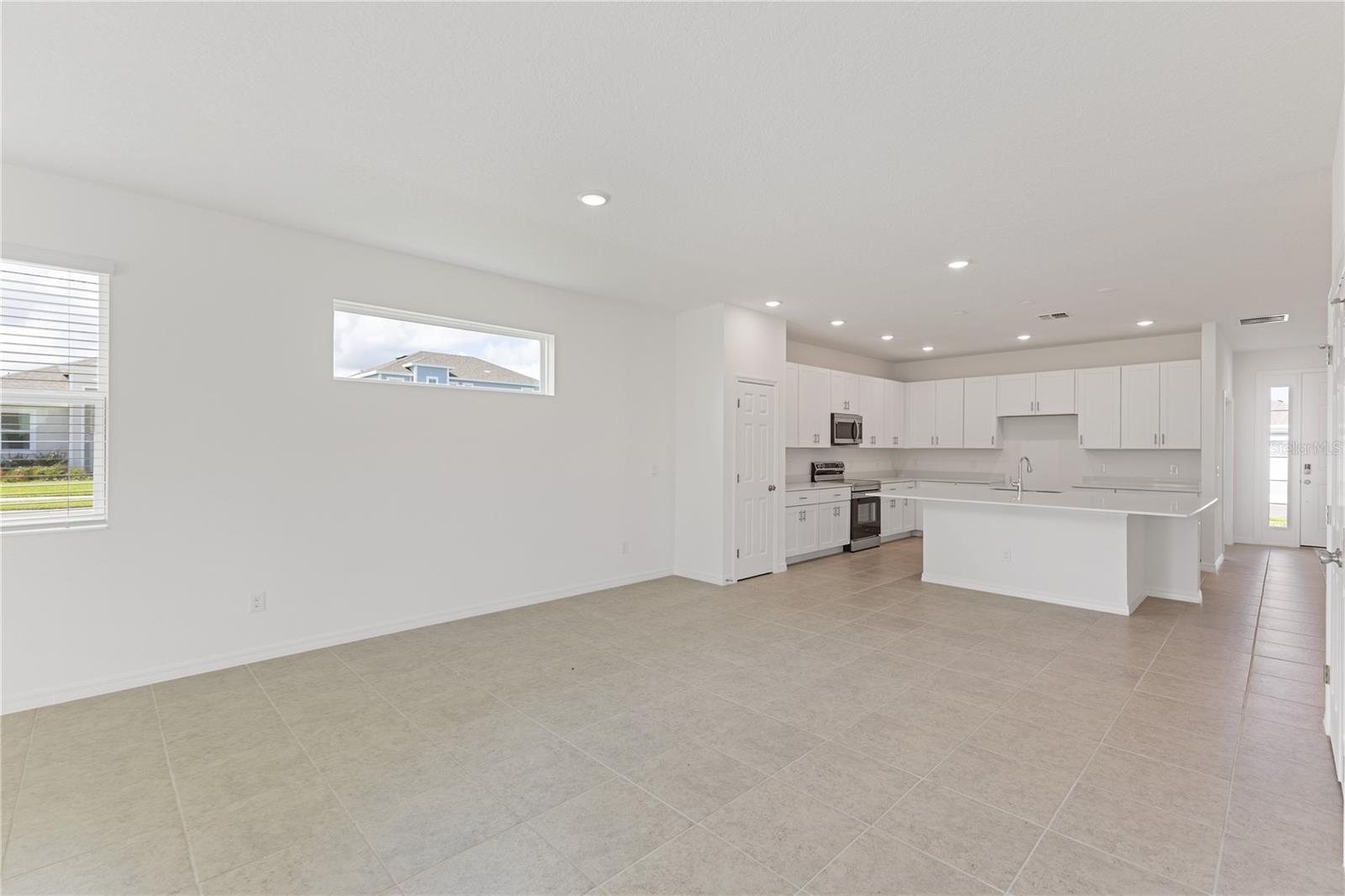 3039 Suraj Cir Property Photo 8