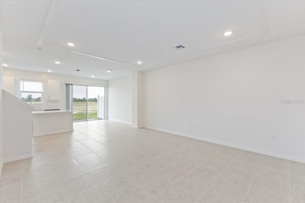 17339 Peregrine Way Property Photo 7