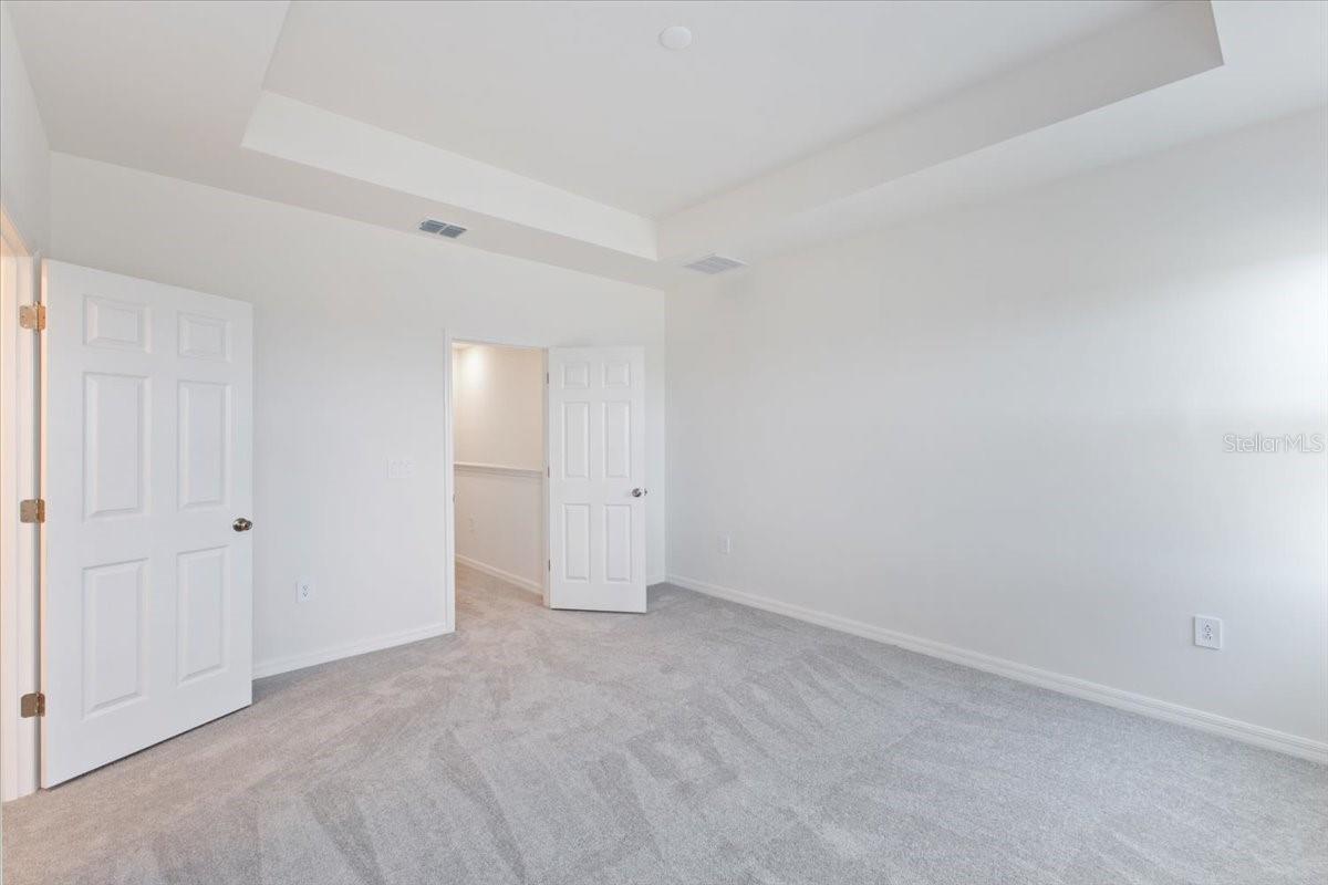 17339 Peregrine Way Property Photo 9