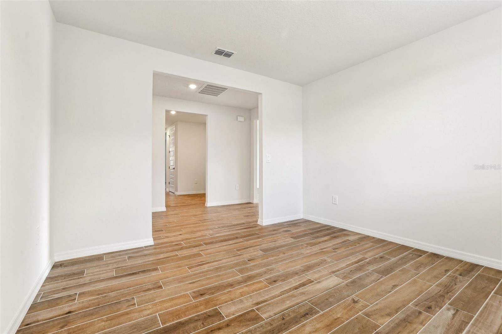 2012 Rosewood Dr Property Photo 27