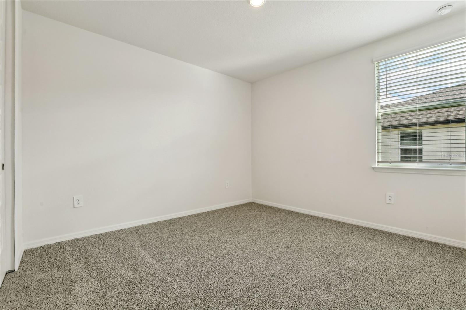 2012 Rosewood Dr Property Photo 32