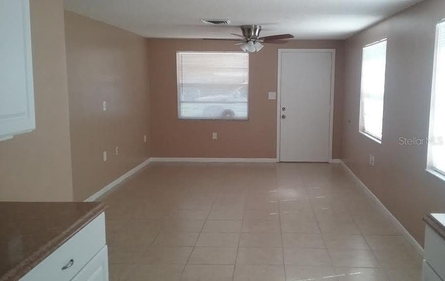 1511 Swordbill Dr Property Photo 3