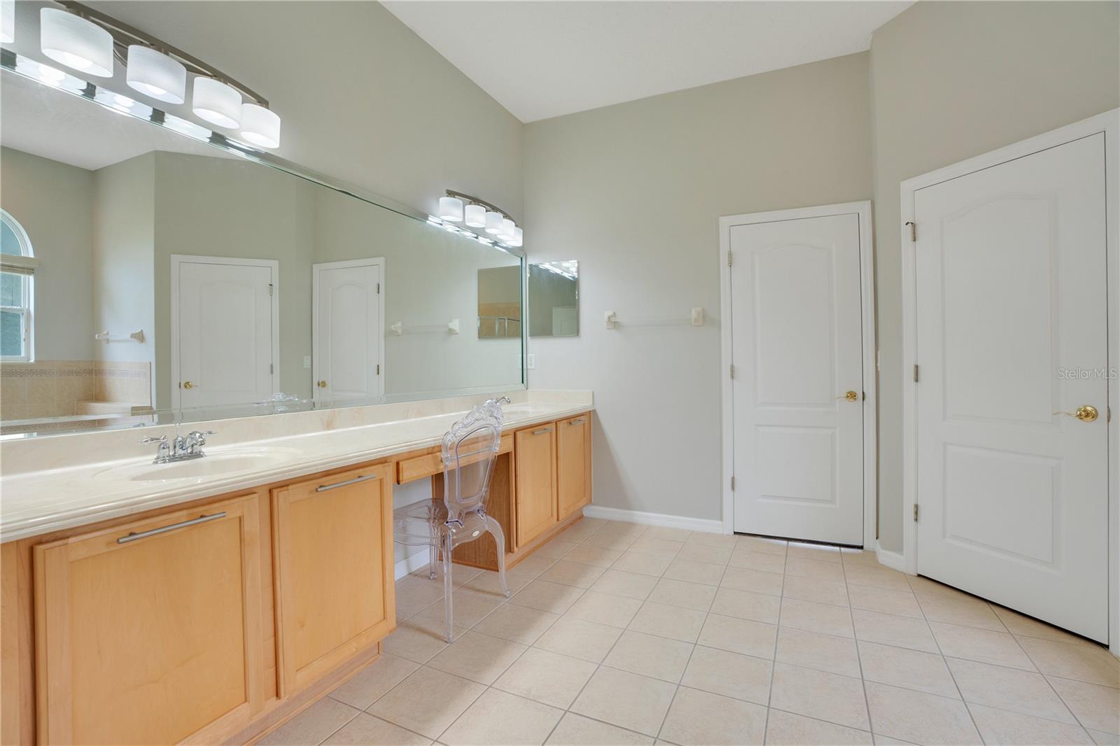 4833 Lakes Edge Ln Property Photo 12