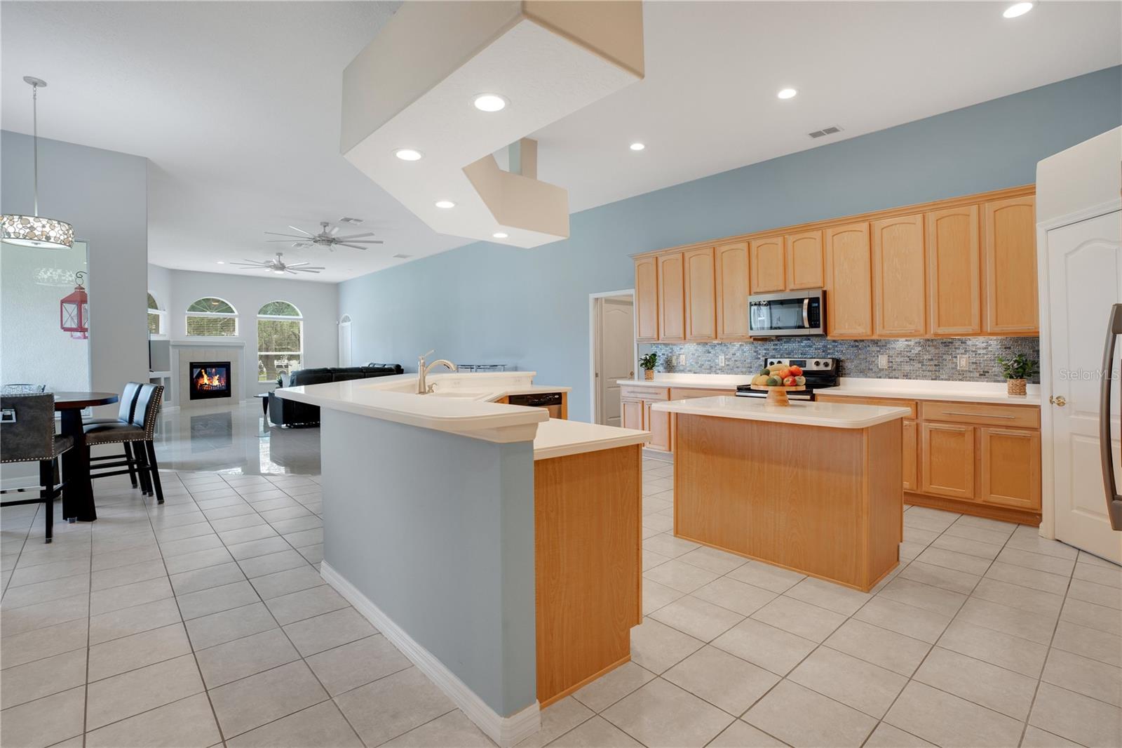 4833 Lakes Edge Ln Property Photo 17