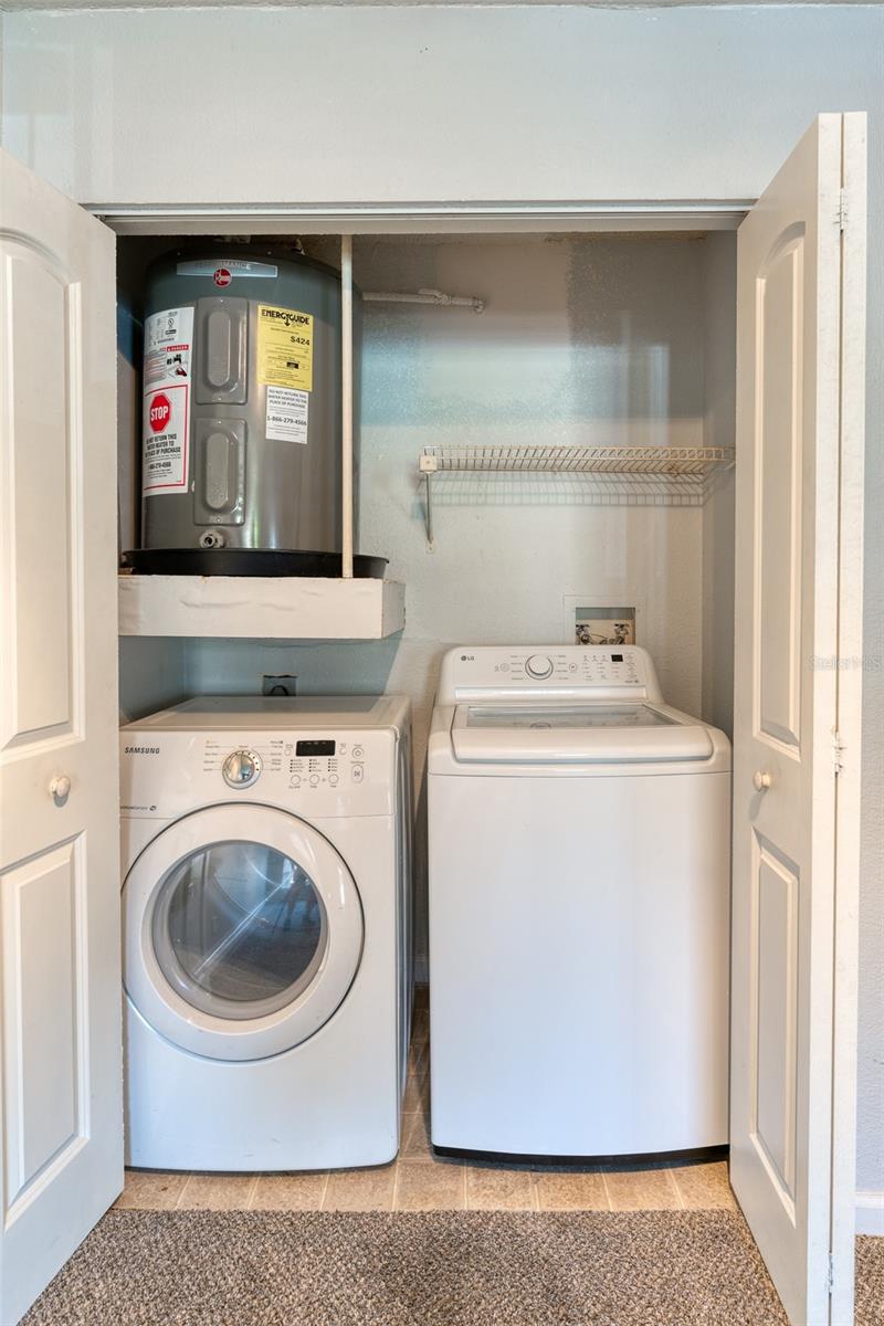 320 Black Oak Ct #107 Property Photo 6