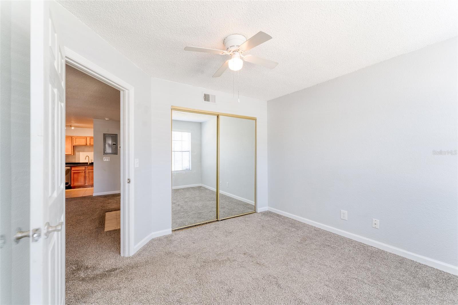 320 Black Oak Ct #107 Property Photo 15