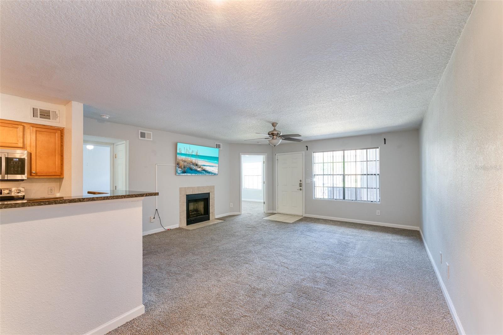 320 Black Oak Ct #107 Property Photo 19