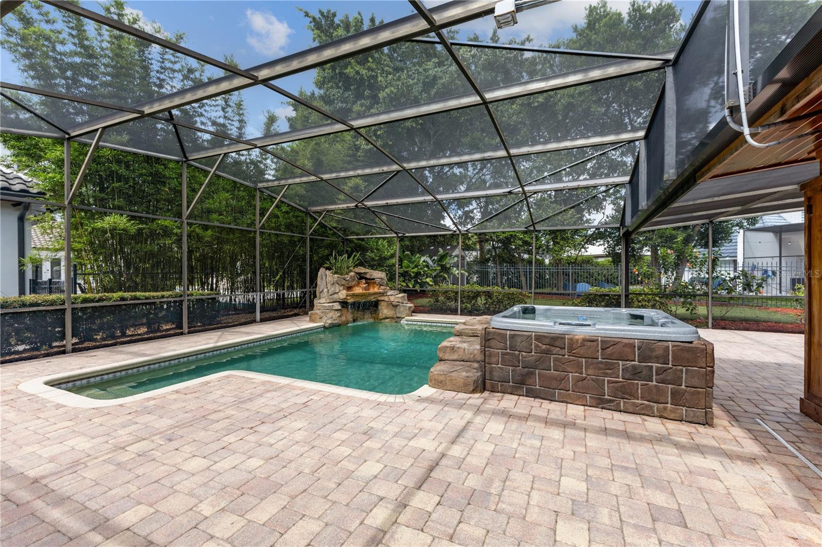 9227 Cypress Cove Dr Property Photo 33