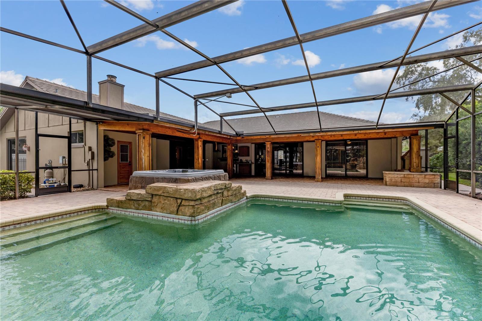 9227 Cypress Cove Dr Property Photo 37