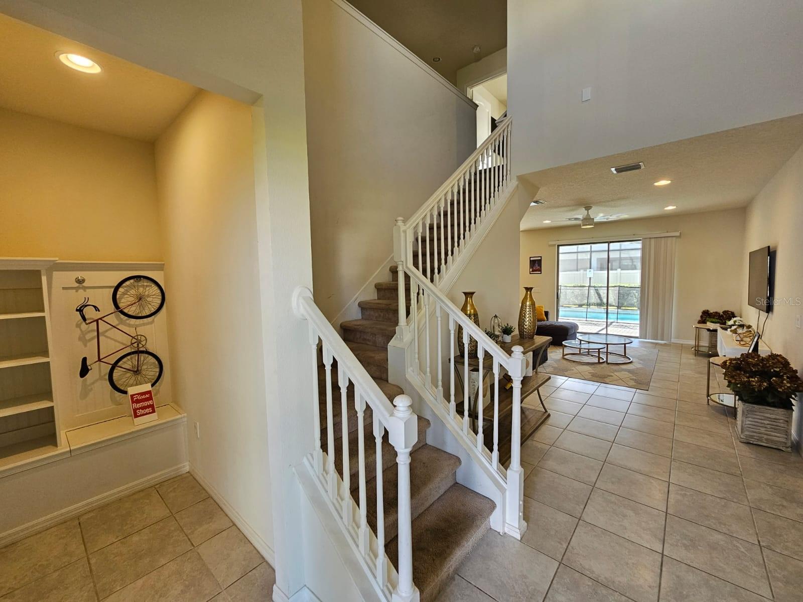 8926 Zurich Ln Property Photo 4