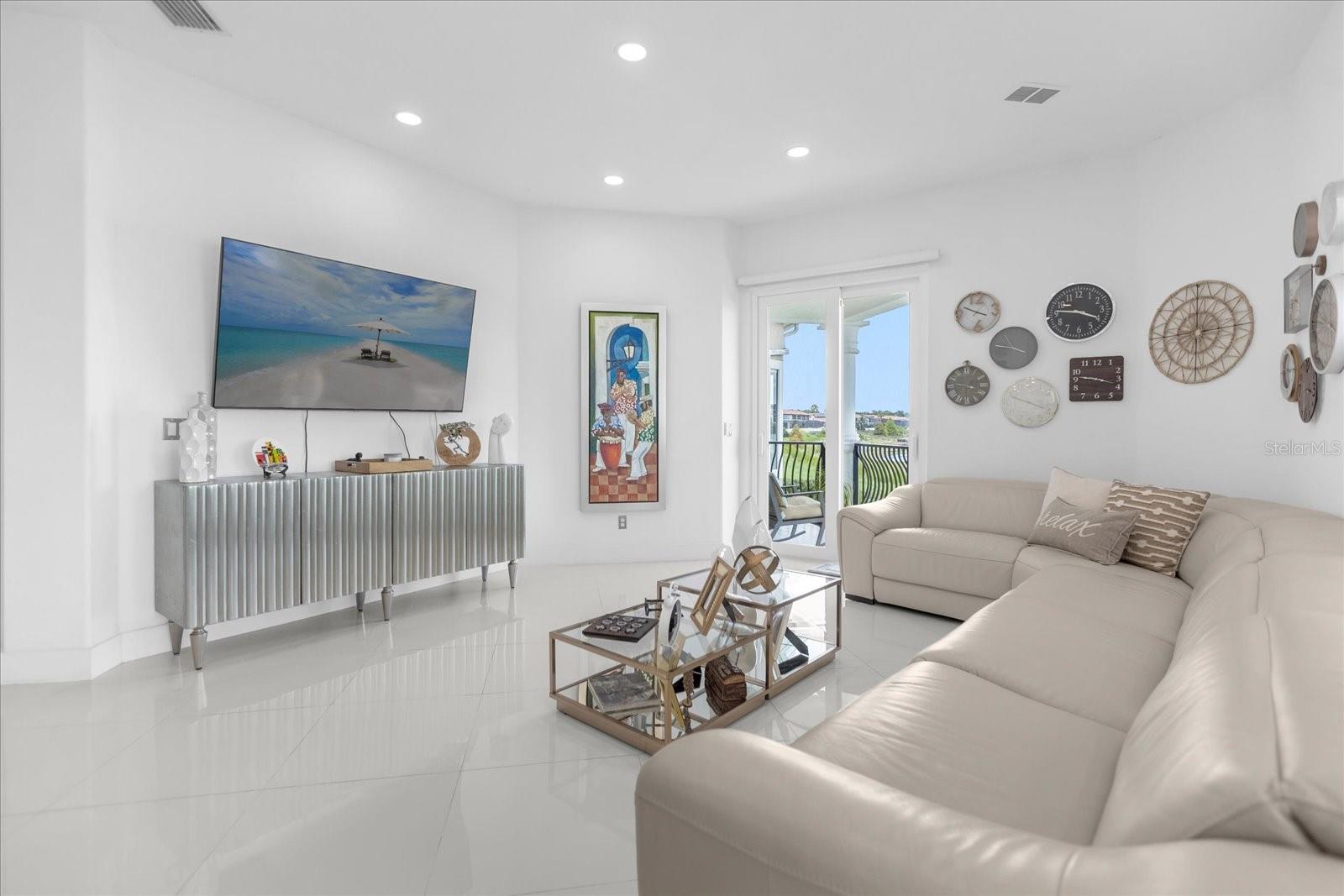 8629 Saint Marino Blvd Property Photo 18