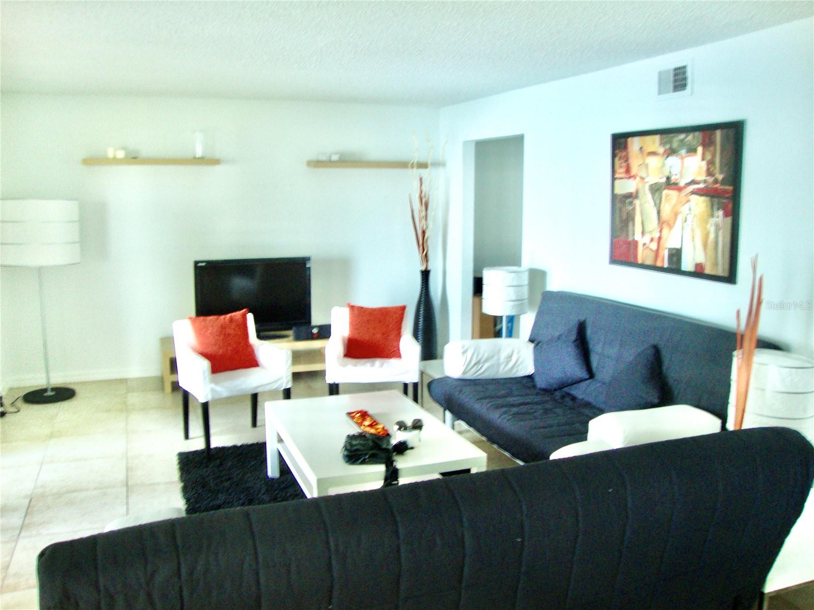 4146 Versailles Dr #4146d Property Photo 4