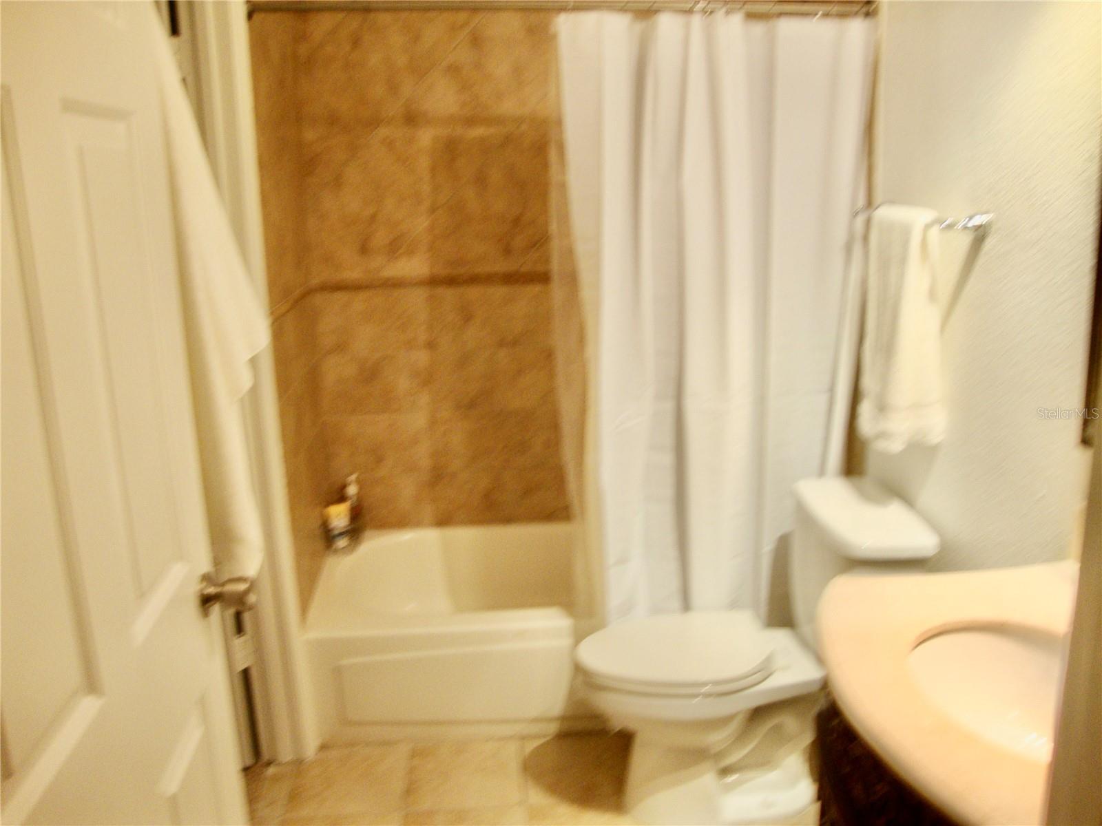 4146 Versailles Dr #4146d Property Photo 10