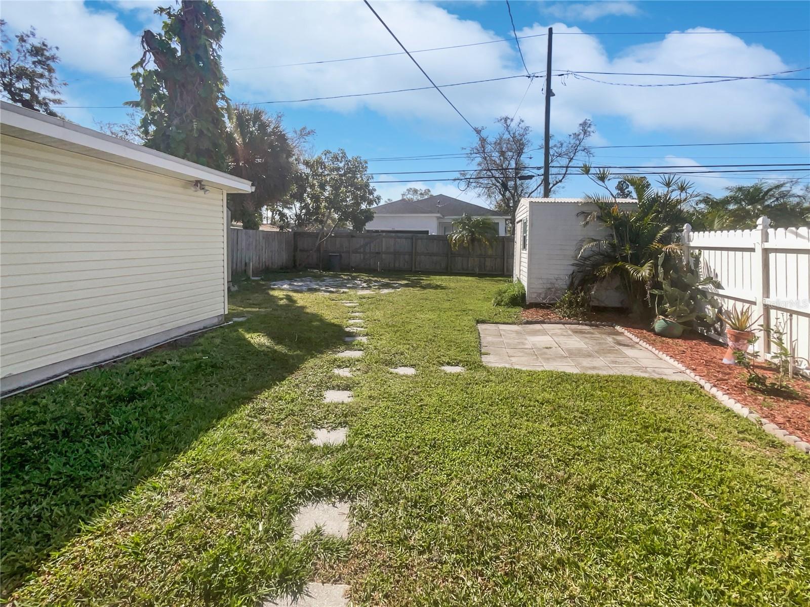548 47th Ave N Property Photo 17