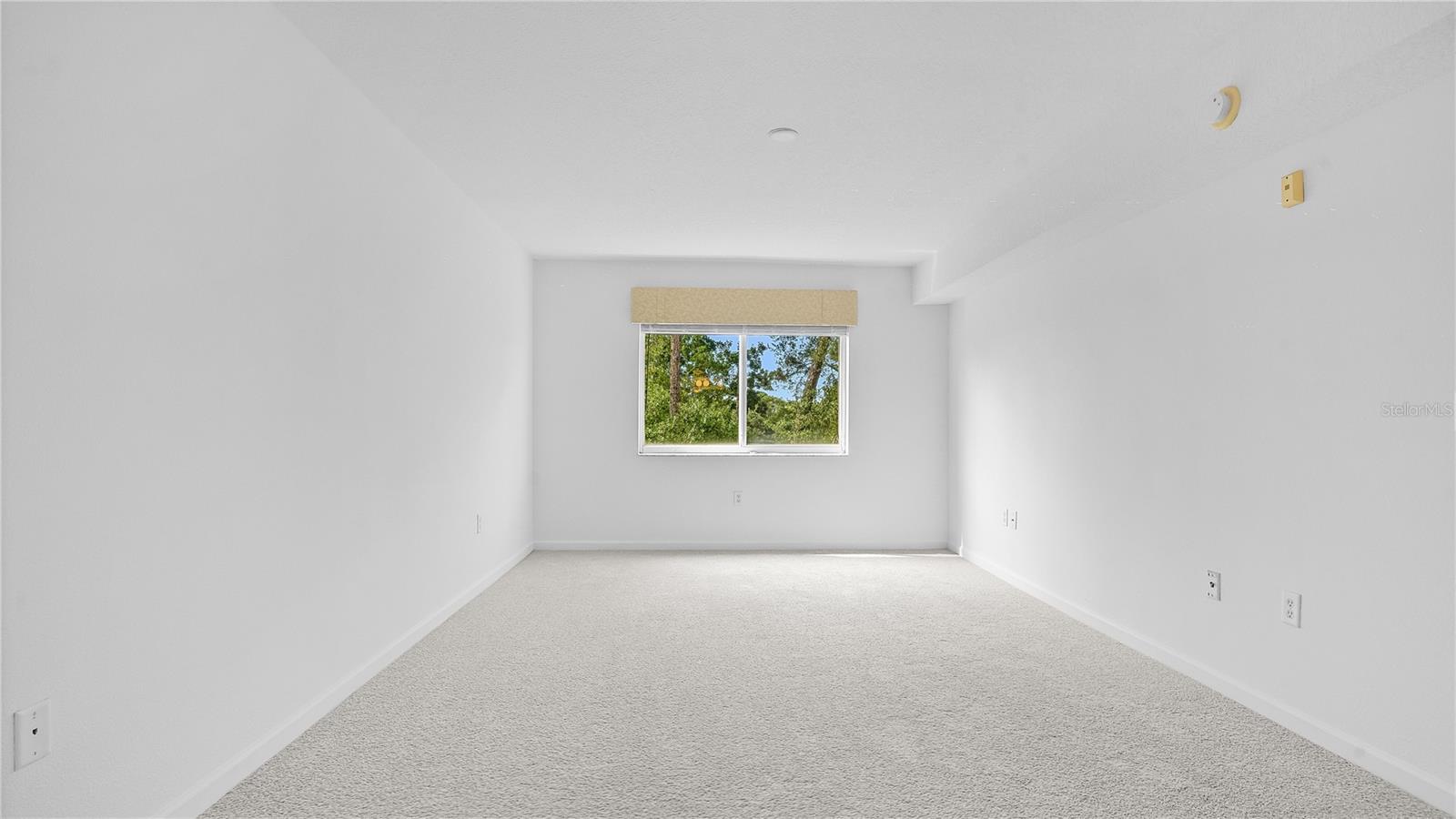 1150 Carmel Cir #408 Property Photo 2