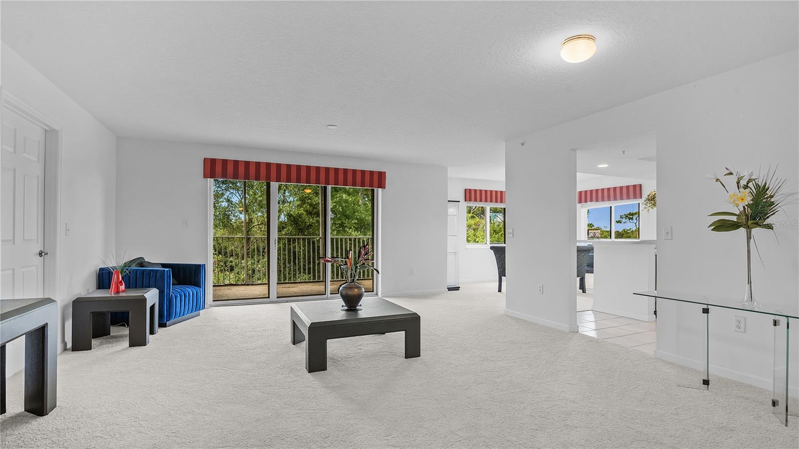 1150 Carmel Cir #408 Property Photo 4