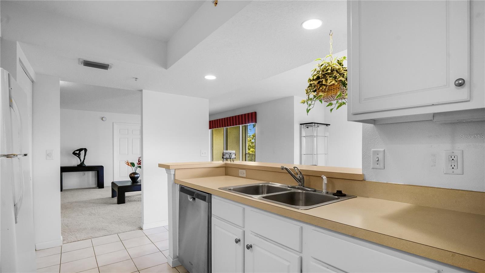 1150 Carmel Cir #408 Property Photo 11