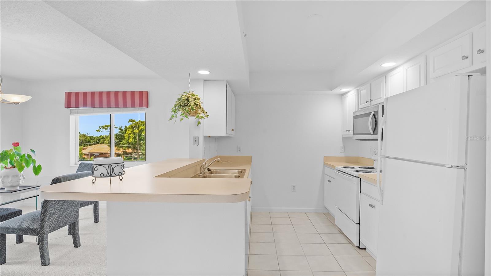1150 Carmel Cir #408 Property Photo 12