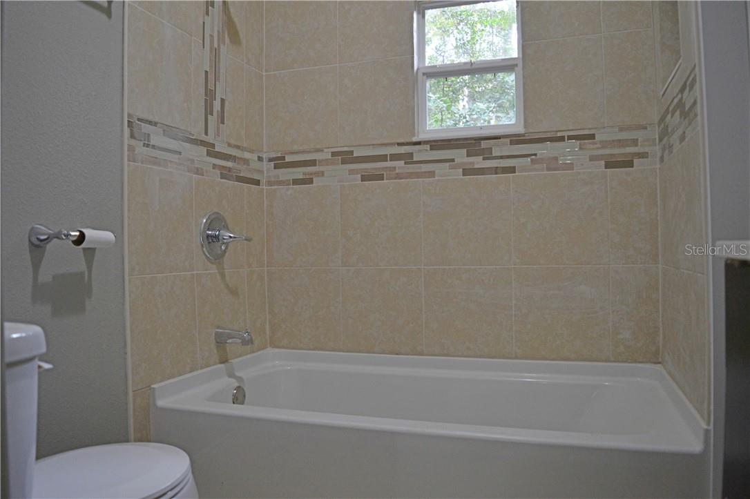 647 S Delaware Ave Property Photo 7
