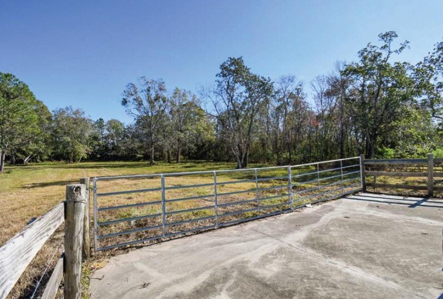 6020 Us Highway 17 92 N Property Photo 5