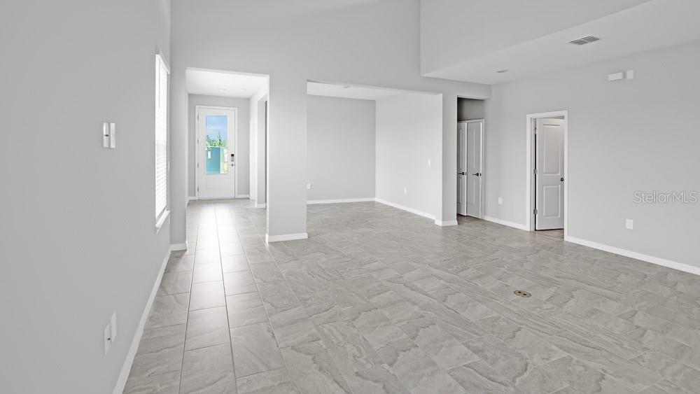 1231 Teal Creek Dr Property Photo 7