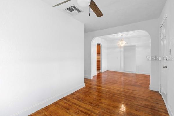 1404 E Alfred St Property Photo 33