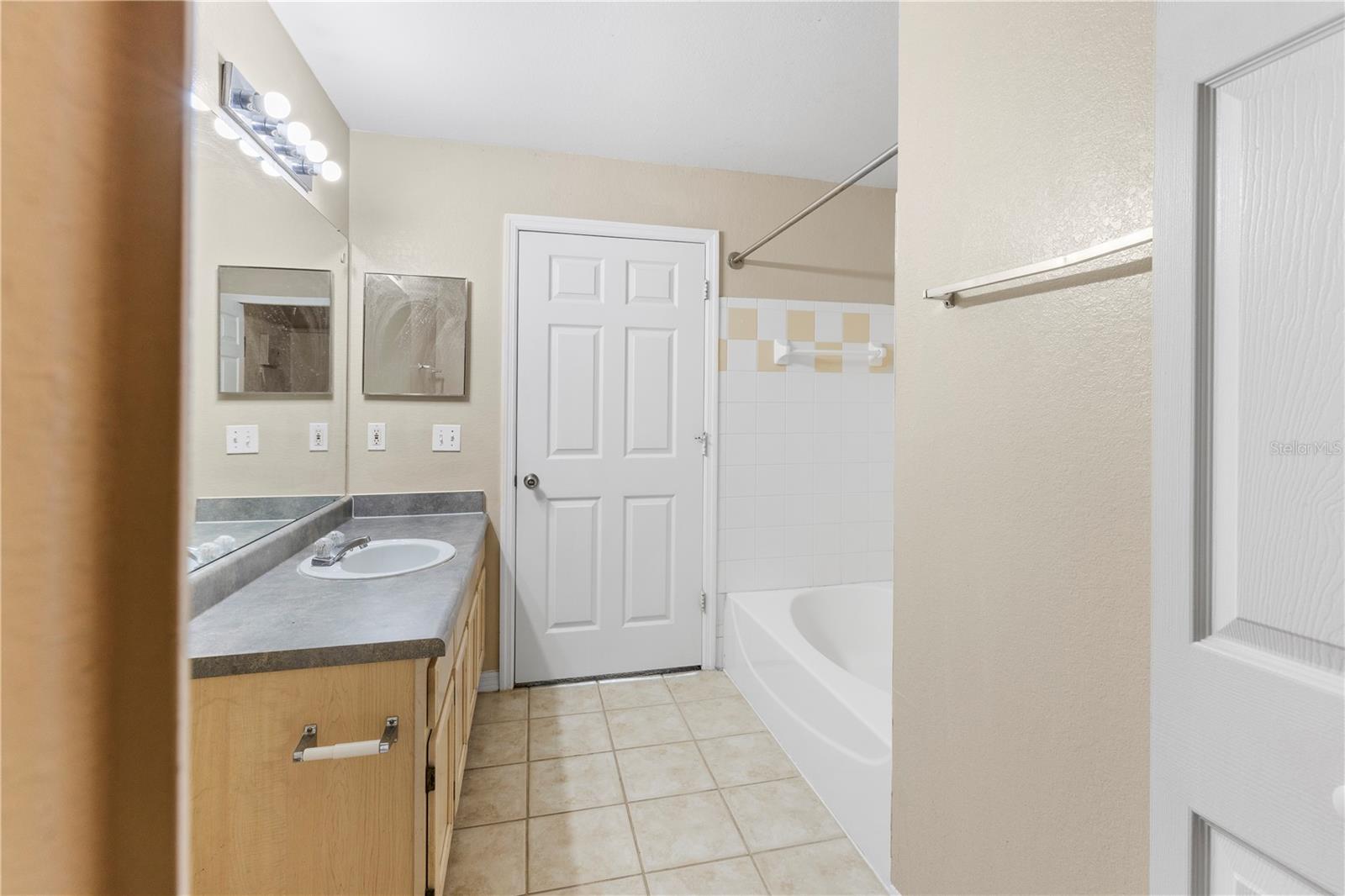 3383 Westchester Square Blvd #204 Property Photo 18
