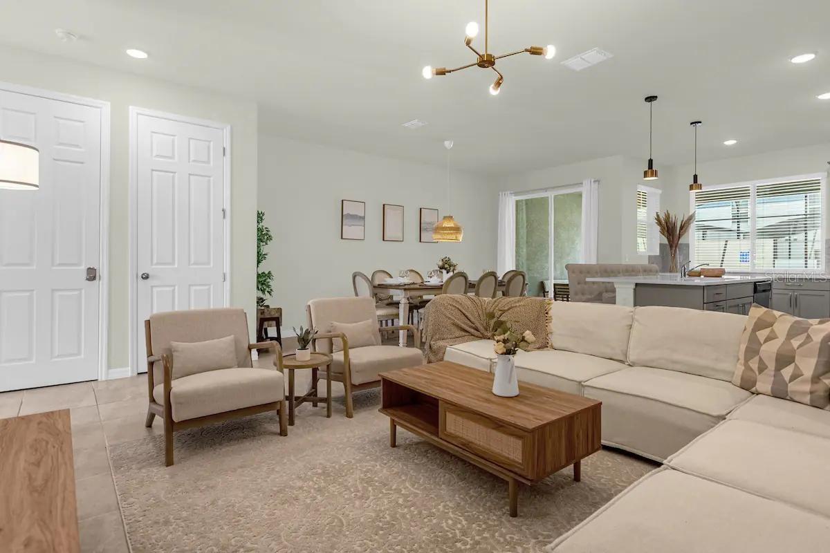 1676 Tropical Palms Cir Property Photo 8