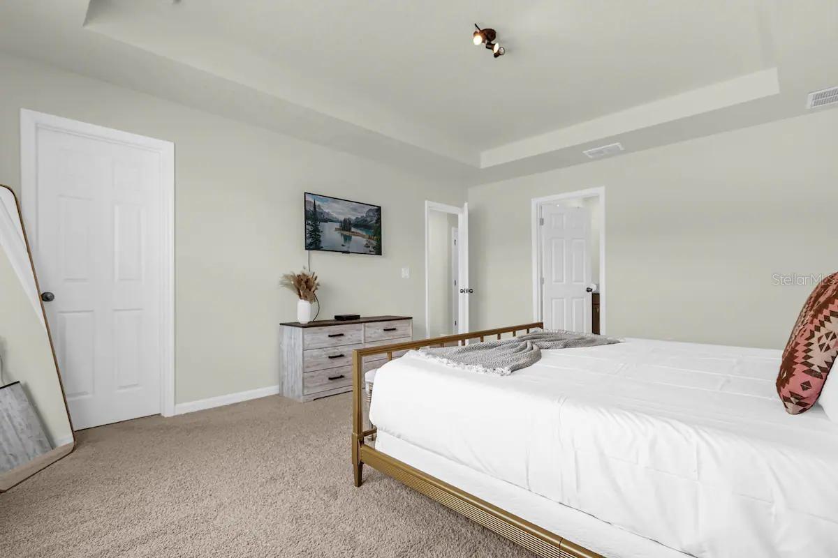 1676 Tropical Palms Cir Property Photo 23