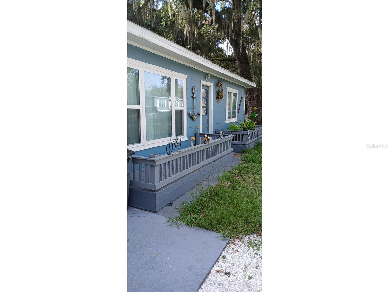 7804 Chasco St Property Photo 2