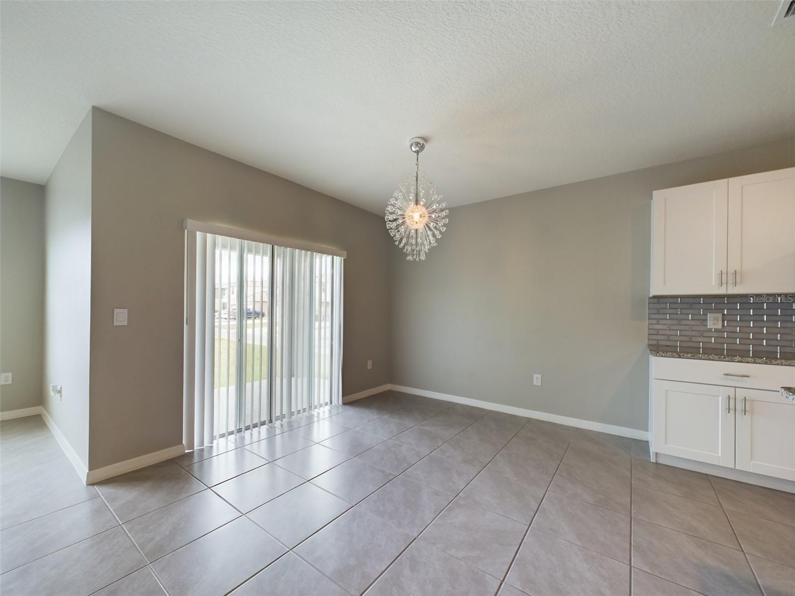 1502 Jadewood Way Property Photo 10