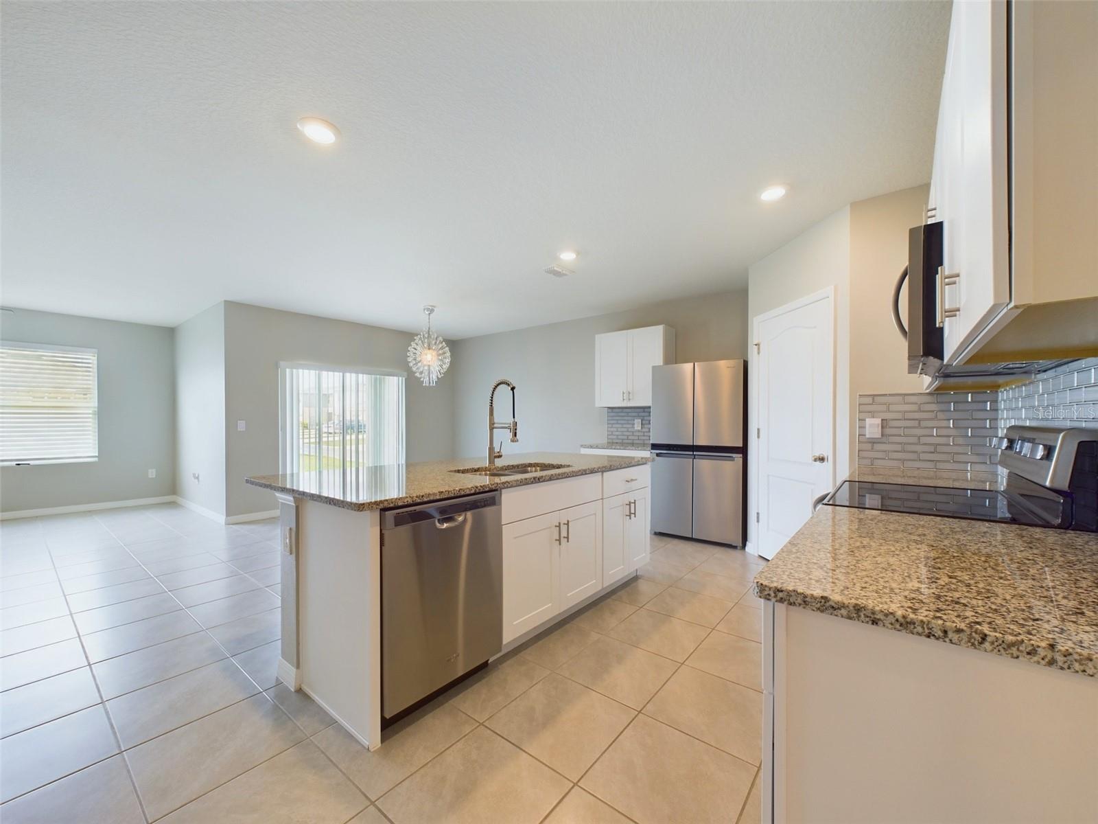1502 Jadewood Way Property Photo 14
