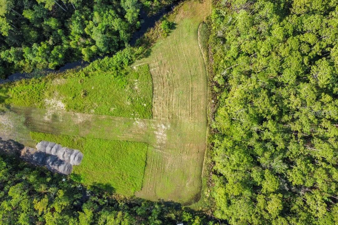 Settlers Loop Property Photo 2