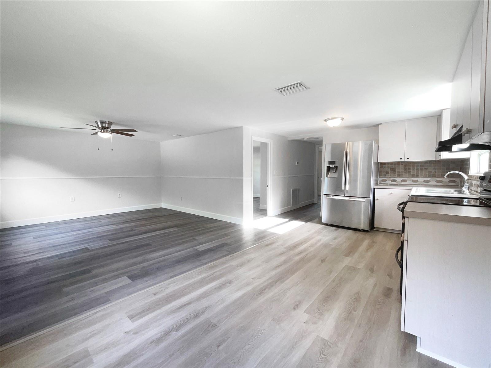 1220 36th Ave W Property Photo 5