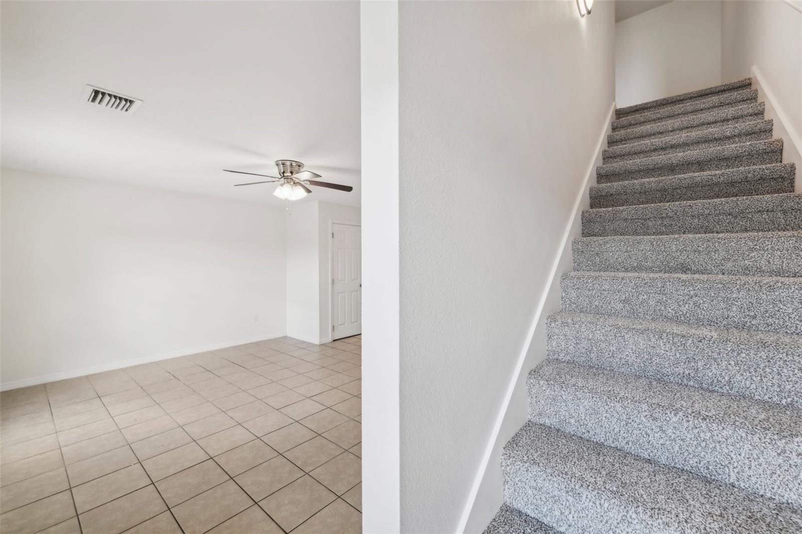 210 Majors Ln #b Property Photo 3