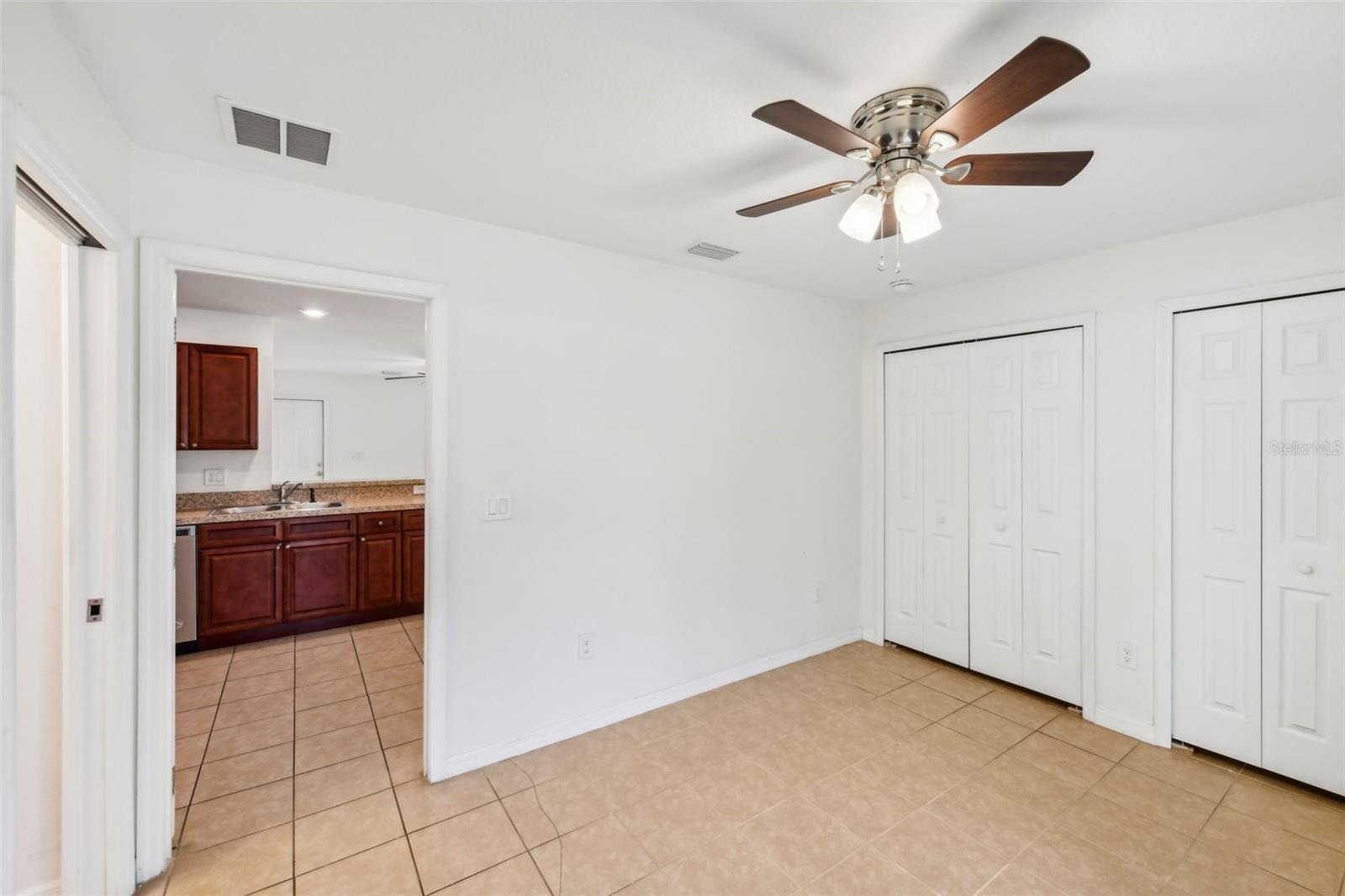 210 Majors Ln #b Property Photo 19