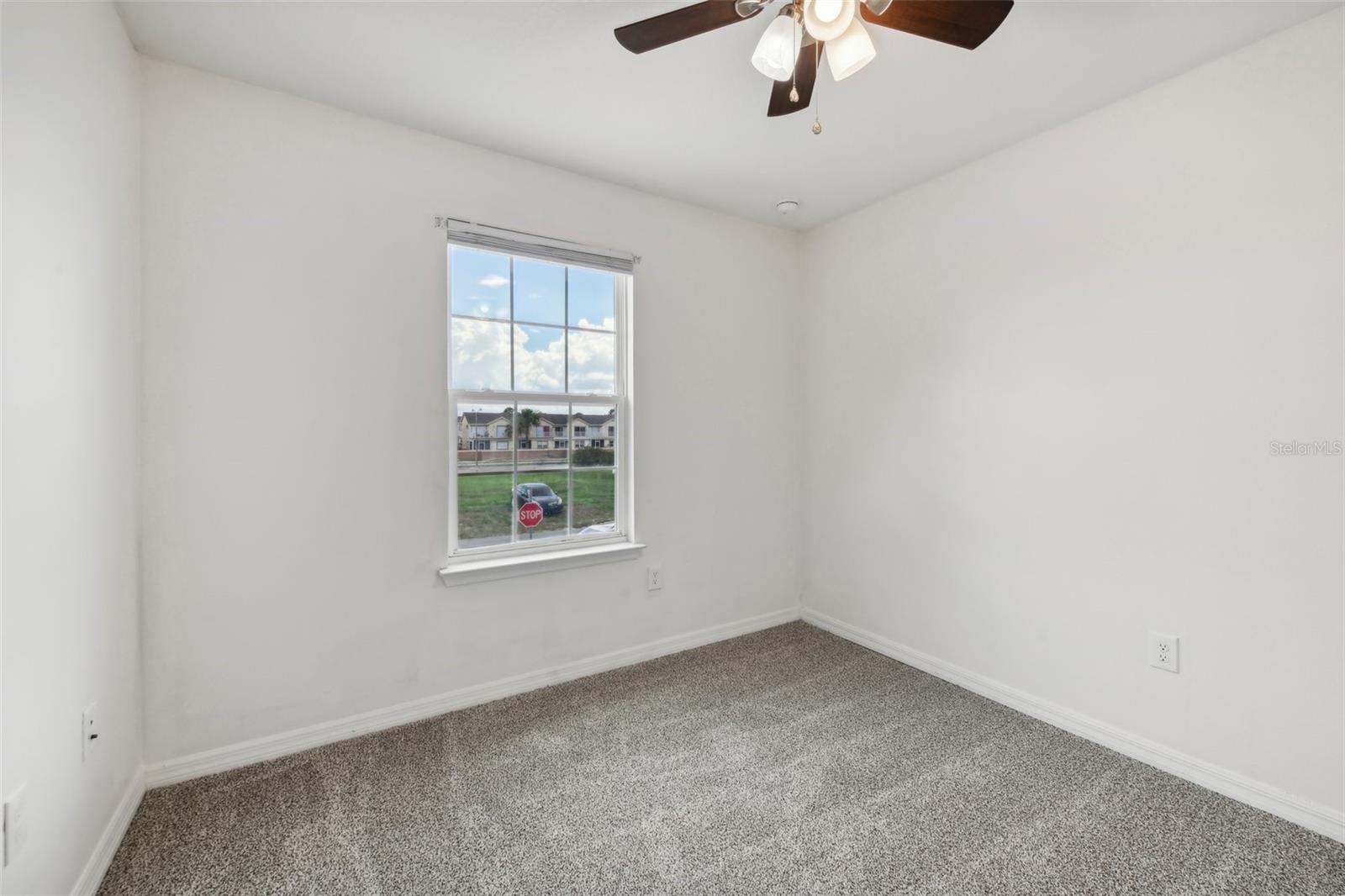 210 Majors Ln #b Property Photo 24