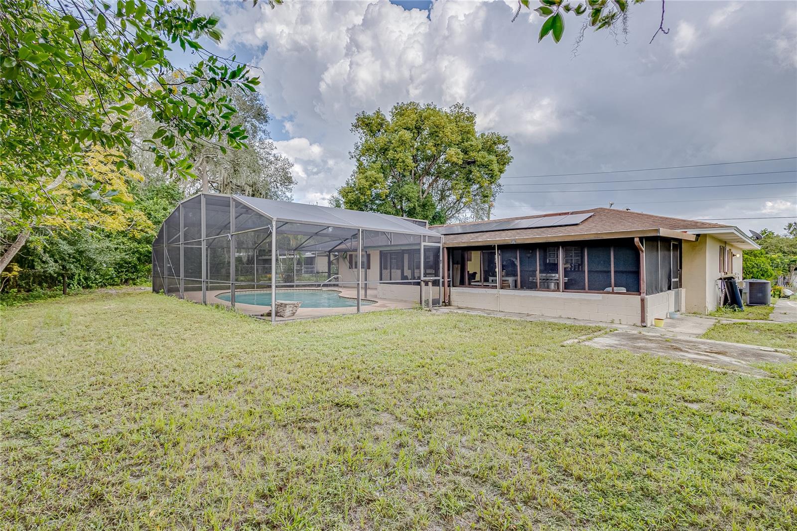 1522 Gainesville Dr Property Photo 5