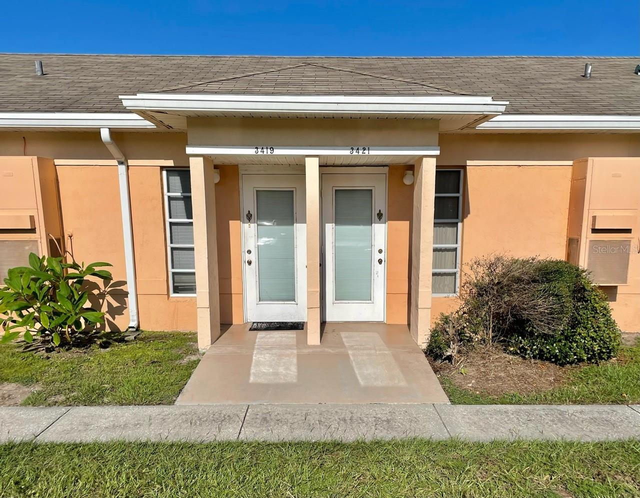 3421 Club Cir Property Photo