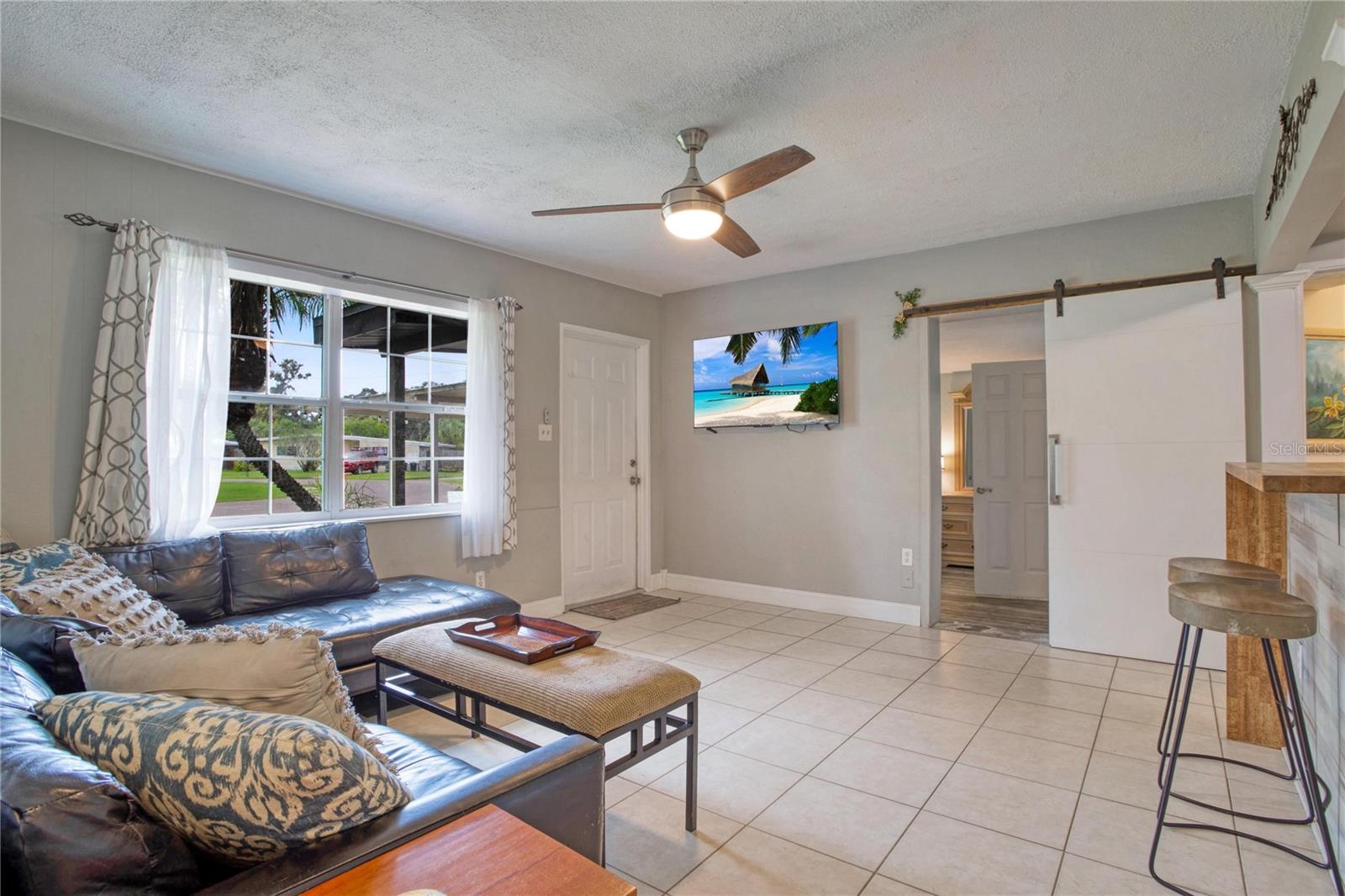 7329 Royal Palm Dr Property Photo 9